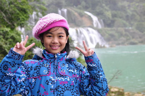 Cô bé Dương học lớp 6 này có nhiều cảm xúc sau khi tham gia từ thiện cùng báo. Dương biết trọng hạt gạo, biết tiết kiệm và cố gắng học tập tốt hơn.