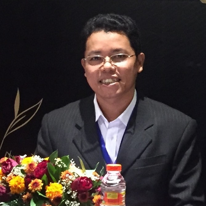 Phó Giáo sư, Tiến sĩ Lê Công Trình – Trưởng khoa Toán và Thống kê, Trường Đại học Quy Nhơn. Ảnh: NVCC Phó Giáo sư, Tiến sĩ Lê Công Trình – Trưởng khoa Toán và Thống kê, Trường Đại học Quy Nhơn. Ảnh: NVCC