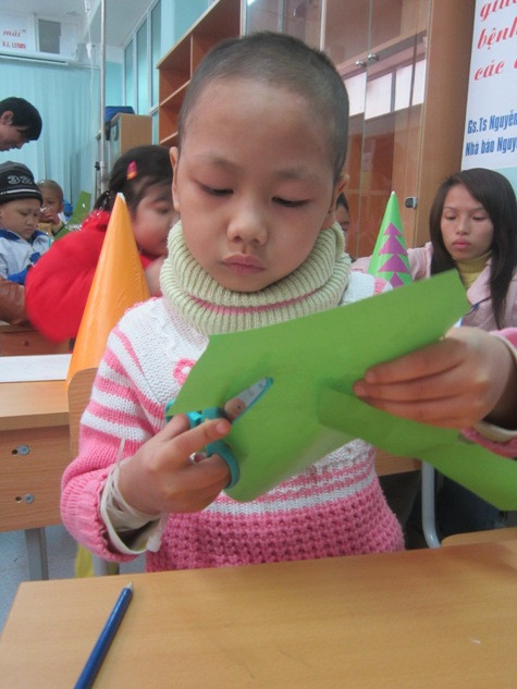 Không khí Noel làm quên đi nỗi đau ở Lớp học Hy vọng ảnh 3 Không khí Noel làm quên đi nỗi đau ở Lớp học Hy vọng ảnh 3