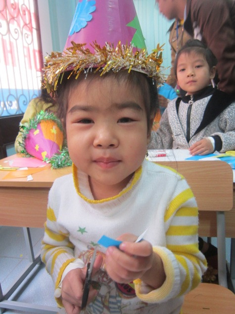 Không khí Noel làm quên đi nỗi đau ở Lớp học Hy vọng ảnh 12