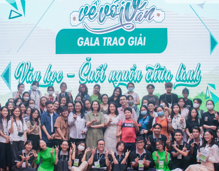 Hoạt động của sinh viên khoa Văn học, Trường Đại học Khoa học Xã hội và Nhân văn, Đại học Quốc gia Thành phố Hồ Chí Minh. Ảnh: website nhà trường kicN1IqzEMWhJRPln6uodG3n.png