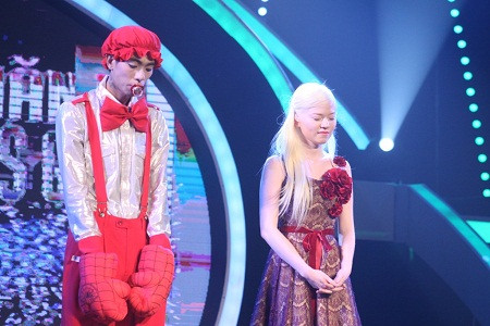 Vũ Khánh Vân với giọng hát không mấy nổi bật, Nguyễn Trường Giang mang đến bộ môn popping mới mẻ và giành chiếc vé thứ 2 vào chung kết. Vũ Khánh Vân với giọng hát không mấy nổi bật, Nguyễn Trường Giang mang đến bộ môn popping mới mẻ và giành chiếc vé thứ 2 vào chung kết.