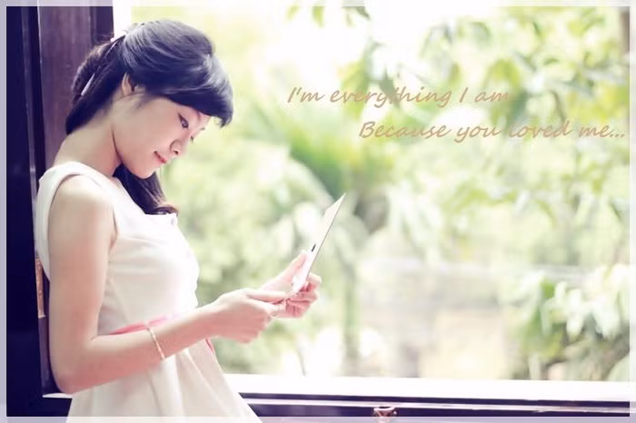 Dự định của Cẩm Nhung là sẽ hoàn thành xong xuôi khóa luận tốt nghiệp, làm tốt công việc hiện tại và xa hơn là du học.