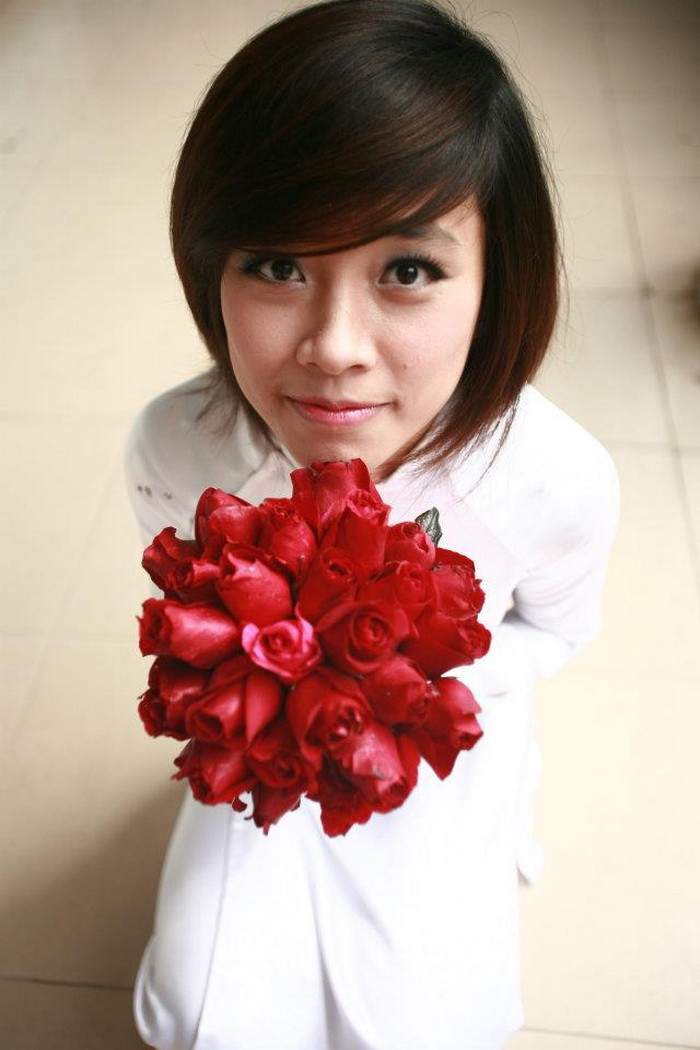 Cô gái dễ thương, cá tính Vân Trang có sở thích múa từ nhỏ nên đã từng học múa 3 năm cấp 2 ở Cung thiếu nhi thành phố Vinh.