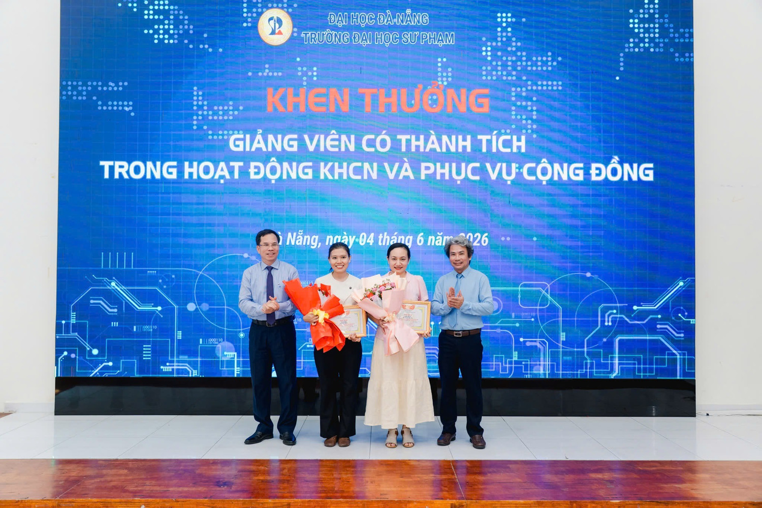 Trường Đại học Sư phạm – Đại học Đà Nẵng vinh danh, khen thưởng giảng viên tiêu biểu trong nghiên cứu khoa học và khởi nghiệp đổi mới sáng tạo.