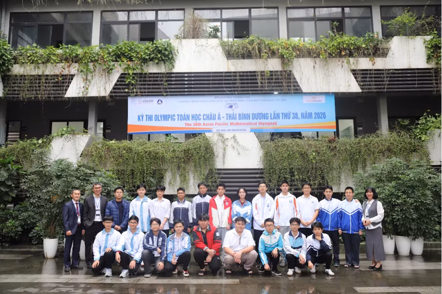 Đội tuyển Việt Nam tham dự Olympic toán Châu Á Thái Bình Dương. Ảnh: MOET