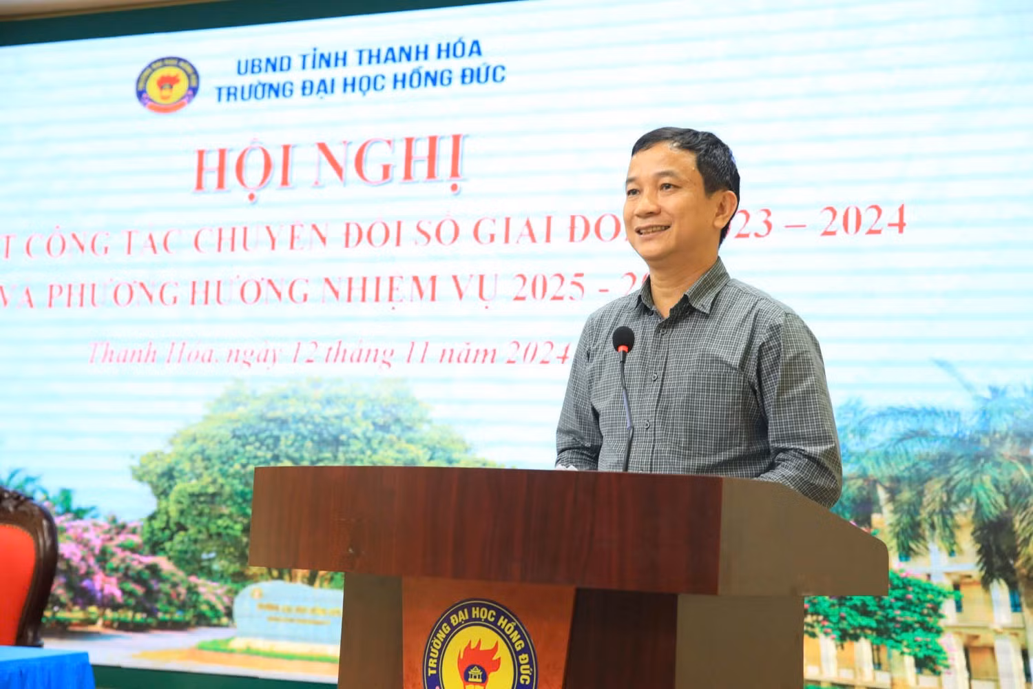 Phó Giáo sư, Tiến sĩ Đậu Bá Thìn - Phó Hiệu trưởng Trường Đại học Hồng Đức. Ảnh: HDU