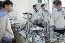 Sinh viên Trường Cao đẳng Điện tử - Điện lạnh Hà Nội. Ảnh: Website Nhà trường.