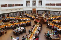 Siết cách đặt tên cơ sở giáo dục đại học: Nhìn từ kinh nghiệm Pháp, Úc