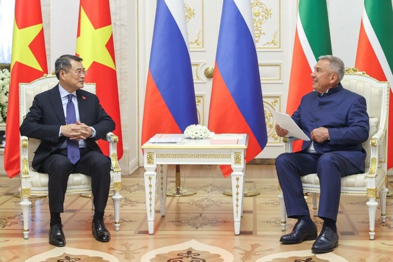 Thủ tướng Lê Minh Hưng cho biết Việt Nam quan tâm hợp tác với các doanh nghiệp công nghiệp mũi nhọn của Cộng hòa Tatarstan. Ảnh: VGP/Nhật Bắc
