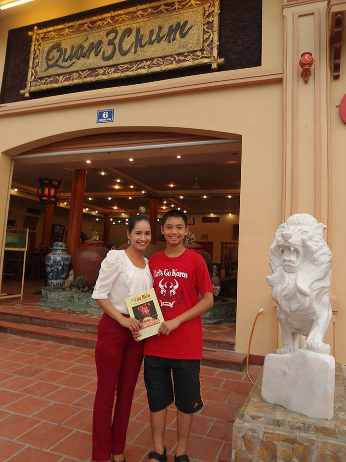 Minh Nguyệt va con trai Minh Nguyệt va con trai