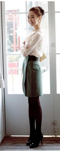 Tư vấn thời trang: Người dài, chân ngắn mặc gì cho đẹp?, Thời trang, TƯ VẤN THỜI TRANG, BÍ QUYẾT MẶC ĐẸP, NHÀ THIẾT KẾ, TIẾN LỢI, SHORT, CHÂN NGẮN