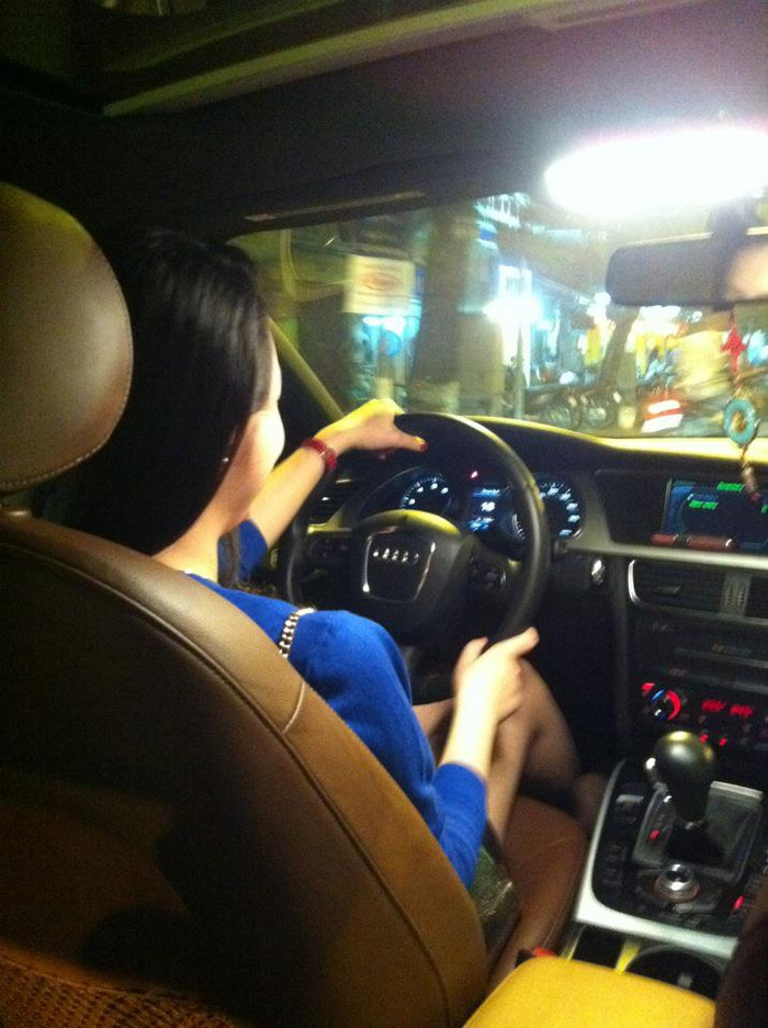 Cô nàng sở hữu nhiều tài sản khủng dù tuổi đời còn rất trẻ