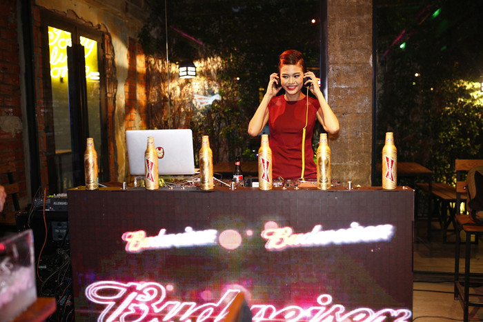 Mâu Thanh Thủy háo hức với vai trò mới - DJ của đêm tiệc Mâu Thanh Thủy háo hức với vai trò mới - DJ của đêm tiệc