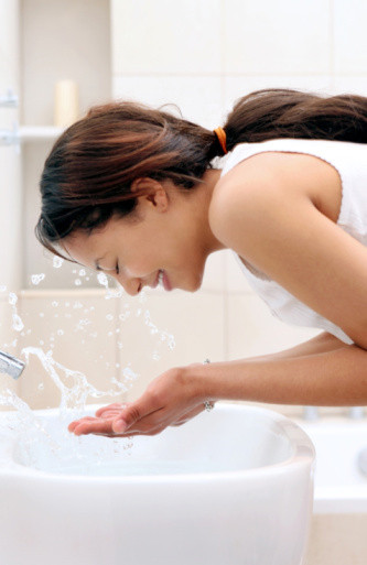 Sửa ngay những thói quen xấu đối với da ảnh 2 Sửa ngay những thói quen xấu đối với da ảnh 2