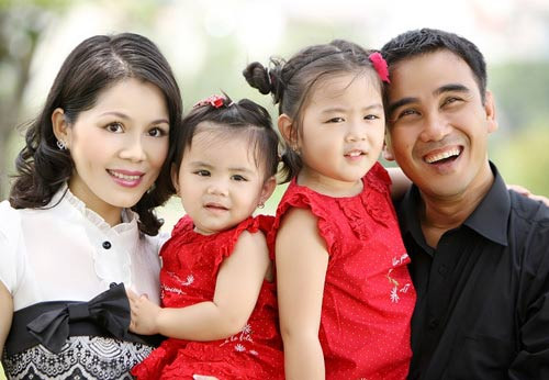Gia đình nhỏ của nghệ sĩ Quyền Linh Gia đình nhỏ của nghệ sĩ Quyền Linh