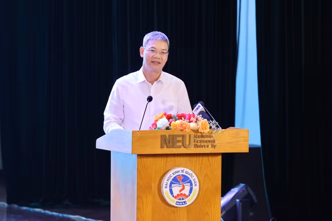 Phó Cục trưởng A03: Gian lận thi tốt nghiệp THPT bằng AI, thiết bị siêu nhỏ ngày càng tinh vi