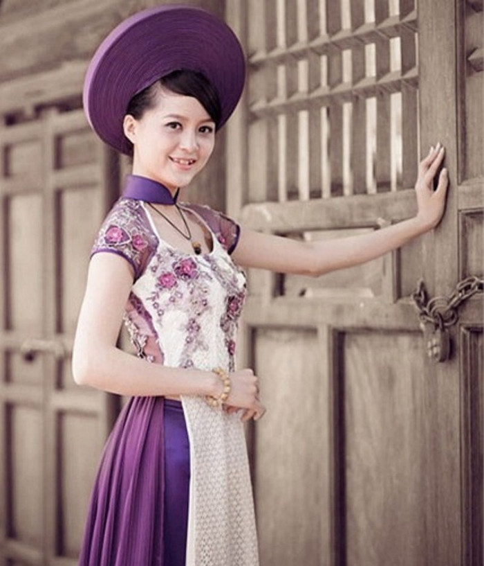 Năm 2011, Hằng Nga giành giải Á khôi Miss ĐH Văn hóa. >>Những nữ sinh đẹp hơn cả búp bê Babie >>PHÁT SỐT VÌ NỮ THẠC SĨ ĐẸP NHẤT TRUNG QUỐC AI ĐẸP HƠN HOTGIRL KIM PHƯỢNG? >>Những nữ sinh diện áo dài đẹp hơn vẻ đẹp xuân thì của Mai Phương Thúy (P36) <<HOTGIRL HỌC V IỆN BÁO CHÍ ĐẸP RẠNG NGỜI TRONG SẮC THU >>Phát sốt vì nữ sinh Trung Quốc đẹp như siêu mẫu >>KINH DỊ LỄ HỘI HÓA TRANG CỦA SINH VIÊN Năm 2011, Hằng Nga giành giải Á khôi Miss ĐH Văn hóa. >>Những nữ sinh đẹp hơn cả búp bê Babie >>PHÁT SỐT VÌ NỮ THẠC SĨ ĐẸP NHẤT TRUNG QUỐC AI ĐẸP HƠN HOTGIRL KIM PHƯỢNG? >>Những nữ sinh diện áo dài đẹp hơn vẻ đẹp xuân thì của Mai Phương Thúy (P36) <<HOTGIRL HỌC V IỆN BÁO CHÍ ĐẸP RẠNG NGỜI TRONG SẮC THU >>Phát sốt vì nữ sinh Trung Quốc đẹp như siêu mẫu >>KINH DỊ LỄ HỘI HÓA TRANG CỦA SINH VIÊN