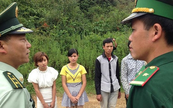 Công tác giúp đỡ nạn nhân buôn bán người trở về hòa nhập cộng đồng được coi là nhiệm vụ cực kỳ quan trọng (Ảnh Báo Lào Cai) Công tác giúp đỡ nạn nhân buôn bán người trở về hòa nhập cộng đồng được coi là nhiệm vụ cực kỳ quan trọng (Ảnh Báo Lào Cai)