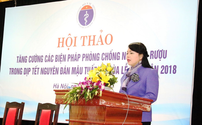 Bộ trưởng Bộ Y tế - bà Nguyễn Thị Kim Tiến phát biểu chỉ đạo tại hội thảo (Ảnh: Lại Cường).