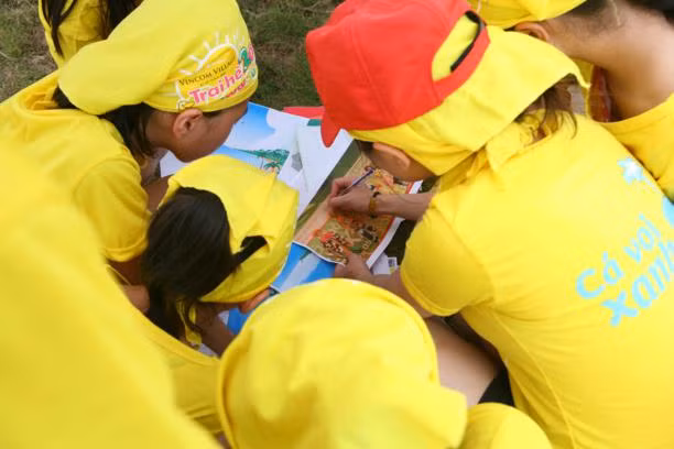 ... thiết kế thời trang.