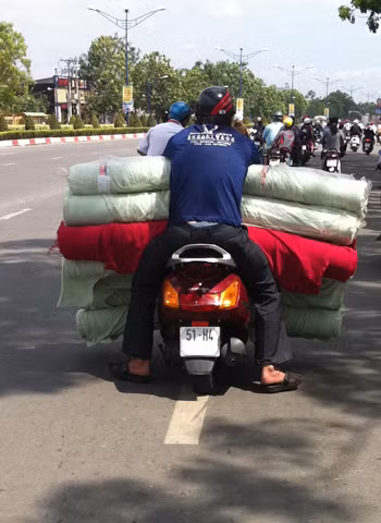 Chụp trên đường Cộng Hòa, Tân Bình, TP. HCM. Ảnh: Trinh Anh.
