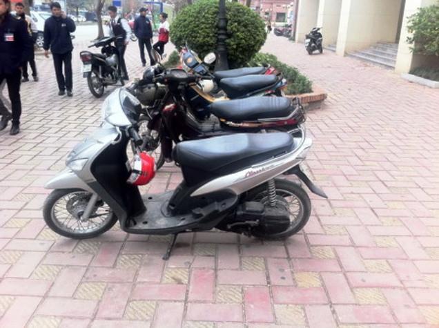 Hiện trường vụ mất xe do anh Toàn chụp lại. (Ảnh : Dân Trí)