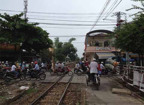 Tuyến đường Trần Cao Vân cắt ngang ngay giữa ga Thanh Khê - Đà Nẵng, nằm cách ga Đà Nẵng 1,5km Ảnh: Nguyen Van Khanh.