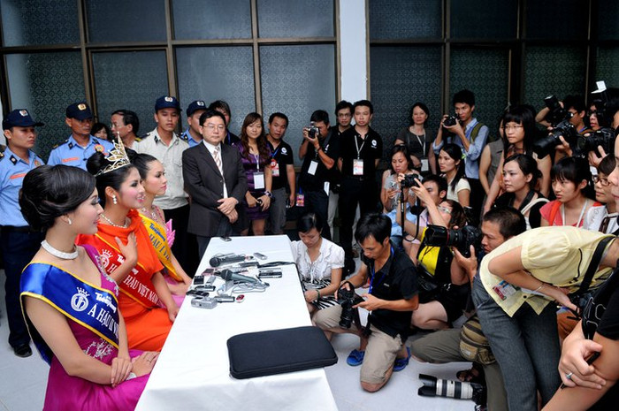 Các góc cạnh Các góc cạnh