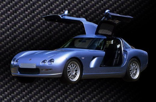 Hội chợ Top Marques Monaco Là cái tên không hề xa lạ đối với giới “nghiện” siêu xe. Triển lãm được mở vào tháng 4 hàng năm tại Monaco với sự quy tụ của những dòng xe hơi thời thượng bậc nhất đến từ các thương hiệu đình đám nhất trên thế giới. Top Marques Monaco đã trở thành thiên đường cho những ai siêu giàu và đam mê tốc độ. Sự kiện Top Marques Monaco 2012 vừa qua cũng đã thu hút rất nhiều triệu phú từ khắp thế giới, đặc biệt là từ châu Âu - những người muốn chiêm ngưỡng và sở hữu những con xe thời thượng nhất thế giới tại đây. Hiện Top Marques Monaco đã có nhiều phiên bản được tổ chức tại những thị trường siêu xe lớn trong đó có Macau nhằm quảng bá những dòng xe mới cho những người giàu có và sành điệu. Hội chợ Top Marques Monaco Là cái tên không hề xa lạ đối với giới “nghiện” siêu xe. Triển lãm được mở vào tháng 4 hàng năm tại Monaco với sự quy tụ của những dòng xe hơi thời thượng bậc nhất đến từ các thương hiệu đình đám nhất trên thế giới. Top Marques Monaco đã trở thành thiên đường cho những ai siêu giàu và đam mê tốc độ. Sự kiện Top Marques Monaco 2012 vừa qua cũng đã thu hút rất nhiều triệu phú từ khắp thế giới, đặc biệt là từ châu Âu - những người muốn chiêm ngưỡng và sở hữu những con xe thời thượng nhất thế giới tại đây. Hiện Top Marques Monaco đã có nhiều phiên bản được tổ chức tại những thị trường siêu xe lớn trong đó có Macau nhằm quảng bá những dòng xe mới cho những người giàu có và sành điệu.