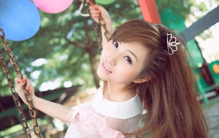 >> VẺ ĐẸP THÁNH THIỆN CỦA NỮ SINH ĐẠI HỌC KINH TẾ QUỐC DÂN >> NHỮNG HÌNH ẢNH ẤN TƯỢNG CỦA HOA KHÔI THỂ THAO 2012