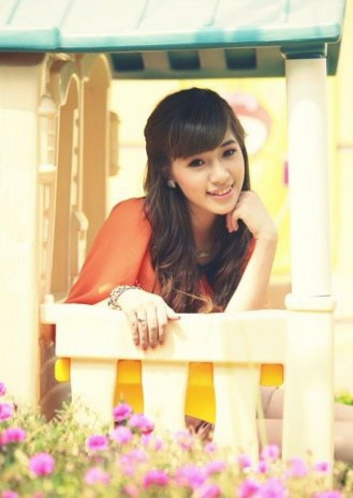 NGẮM VẺ ĐẸP QUYẾN RŨ CỦA "CÔNG CHÚA THỂ DỤC NGHỆ THUẬT" NỤ CƯỜI THÁNH THIỆN CỦA NỮ SINH THPT YÊN HÒA NGẮM VẺ ĐẸP QUYẾN RŨ CỦA "CÔNG CHÚA THỂ DỤC NGHỆ THUẬT" NỤ CƯỜI THÁNH THIỆN CỦA NỮ SINH THPT YÊN HÒA