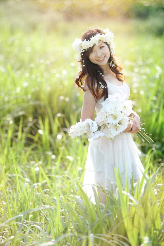 >> NGẮM NỮ SINH CÓ VẺ ĐẸP GẦN GIỐNG PHẠM BĂNG BĂNG >> NỤ CƯỜI TỎA SÁNG CỦA MISS NGÔI SAO BÍCH KHANH