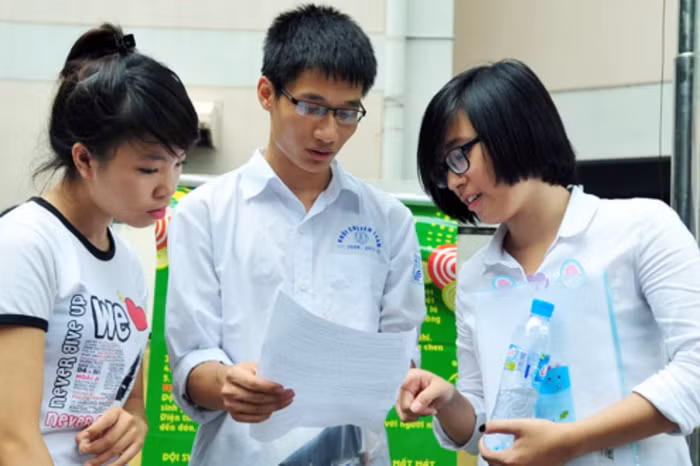 Thí sinh dự thi tuyển sinh cao đẳng, đại học (Nguồn: internet)