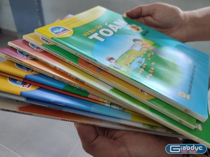 Ảnh minh họa: Đỗ Quyên gdvn-sach-giao-khoa-7446-8291.jpg