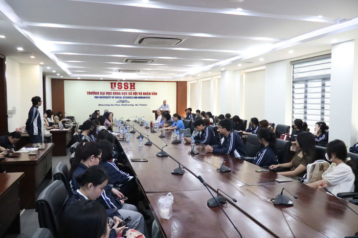 Toàn cảnh Lễ trao giải thưởng Phan Hữu Dật và giải thưởng Nguyễn Văn Huyên z6007959777948_a72676a959051aa7dfa5a4651fa06c39.jpg