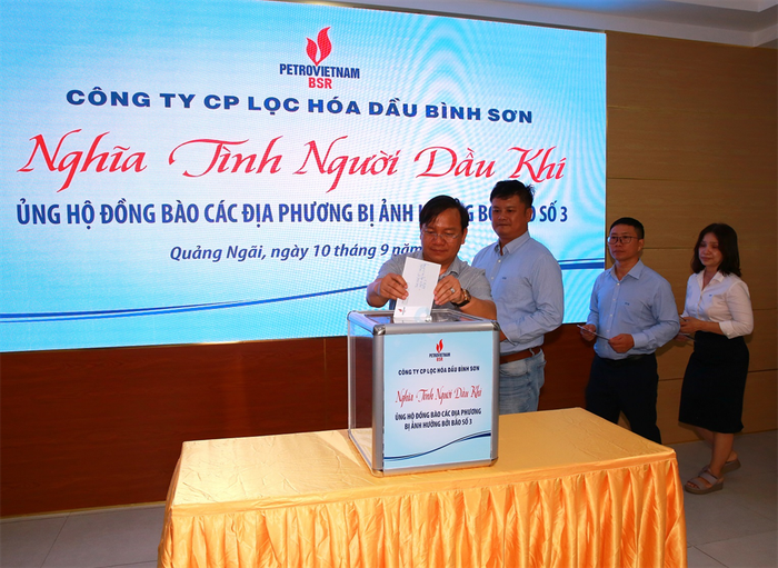 Các tổ chức chính trị - đoàn thể BSR thực hiện quyên góp ủng hộ đồng bào bị ảnh hưởng bởi cơn bão số 3 7.jpeg