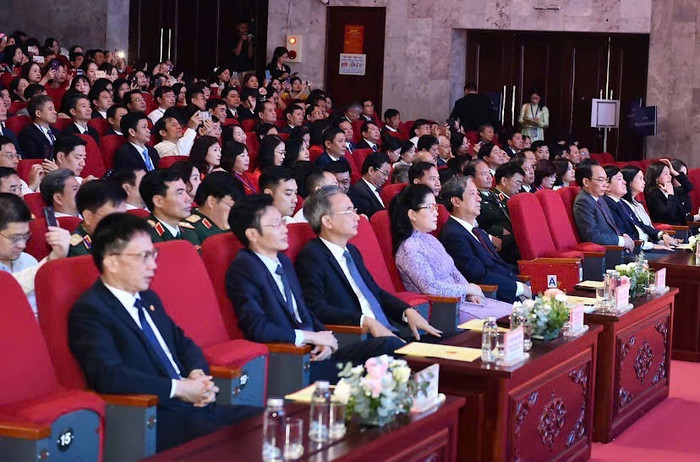 Các đại biểu tham dự buổi lễ. Ảnh: Trần Hiệp IMG_4994.JPG