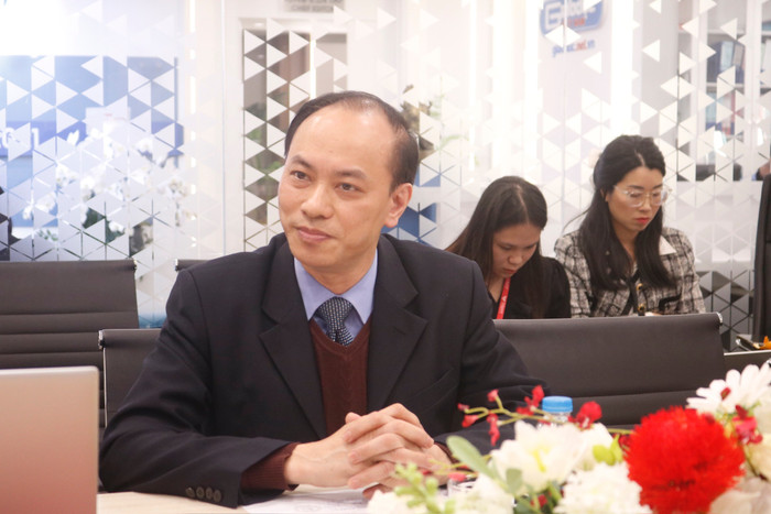 Thạc sĩ Dương Văn Bá - Phó Trưởng phòng Đào tạo đại học và sau đại học, Trường Đại học Hoà Bình phát biểu tại buổi toạ đàm IMG_6542.JPG