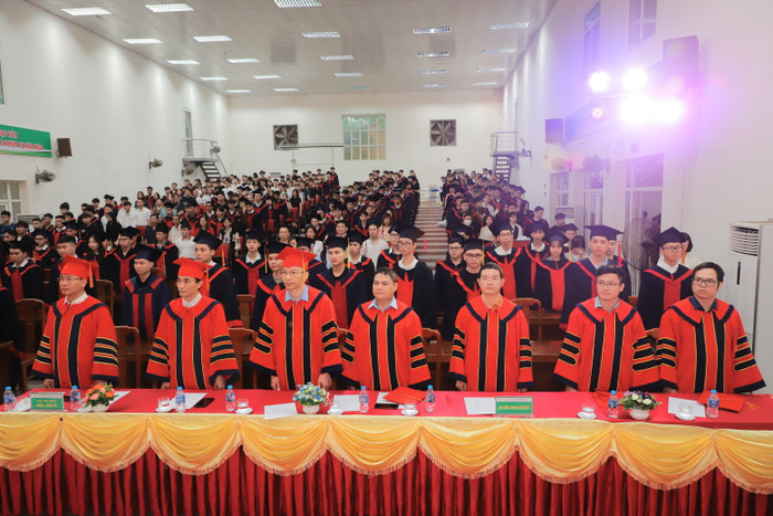 Toàn cảnh hội trường thực hiện nghi thức Chào cờ IMG_9750 (1).JPG