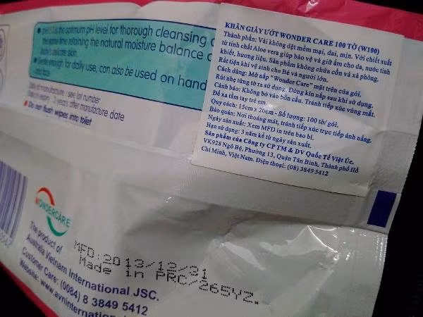 Nhãn phụ của mình, Việt Úc bỏ luôn ghi thông tin nguồn gốc xuất xứ.