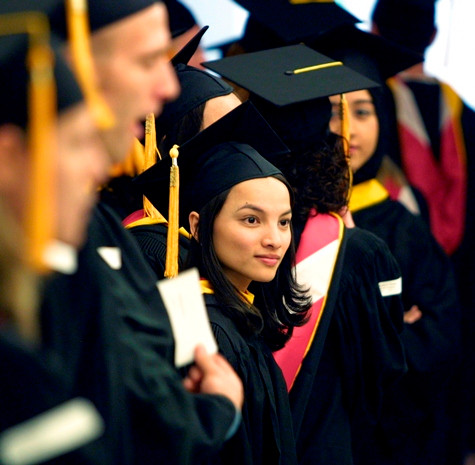 Ưu việt về chương trình giảng dạy với môi trường quốc tế và chi phí hợp lý khiến du học bán phần đang là sự lựa chọn của nhiều sinh viên và phụ huynh.