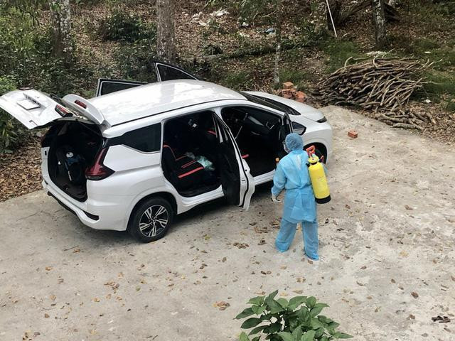 Chiếc xe chở BN 1440 từ An Giang đi Long An. Ảnh: nhandan.com.vn Chiếc xe chở BN 1440 từ An Giang đi Long An. Ảnh: nhandan.com.vn