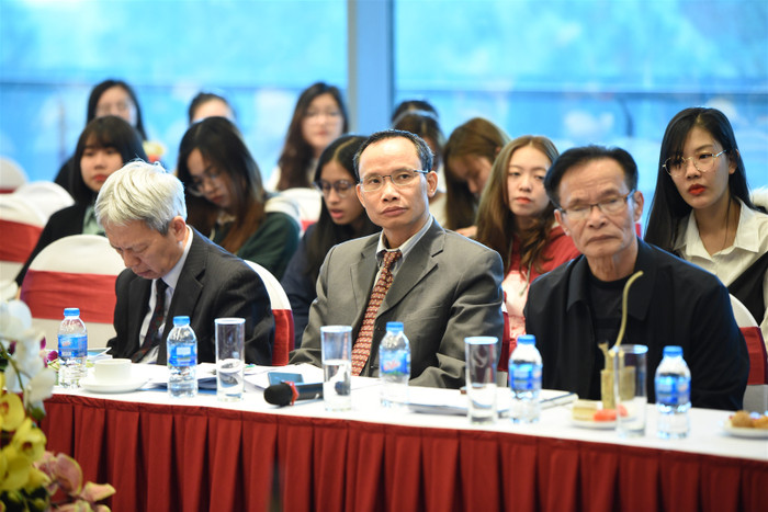 Các chuyên gia tham dự hội thảo. Ảnh: reatimes