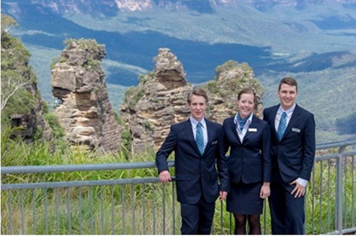 Sau khi tốt nghiệp BMIHMS, sinh viên có cơ hội ở lại làm việc hai năm tại Australia - theo quy định mới của chính phủ; làm việc trên toàn cầu, ở các vị trí nhân viên, quản lý bậc trung - cao cấp. Sau khi tốt nghiệp BMIHMS, sinh viên có cơ hội ở lại làm việc hai năm tại Australia - theo quy định mới của chính phủ; làm việc trên toàn cầu, ở các vị trí nhân viên, quản lý bậc trung - cao cấp.