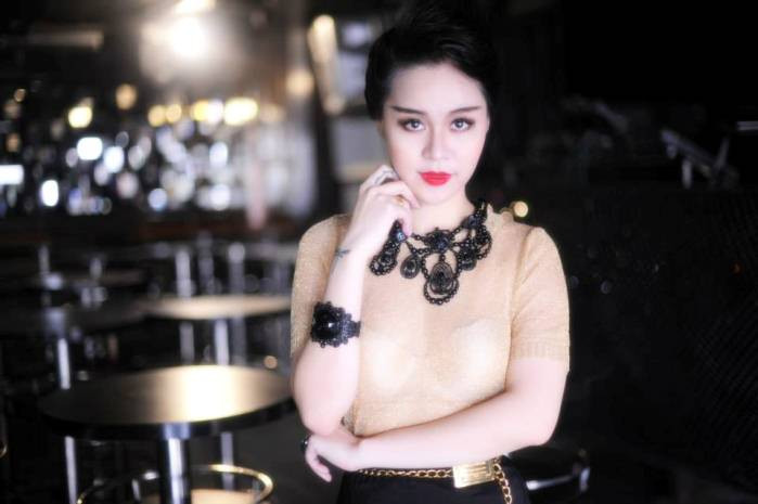 Xinh đẹp, dịu dàng hơn rất nhiều. Xinh đẹp, dịu dàng hơn rất nhiều.