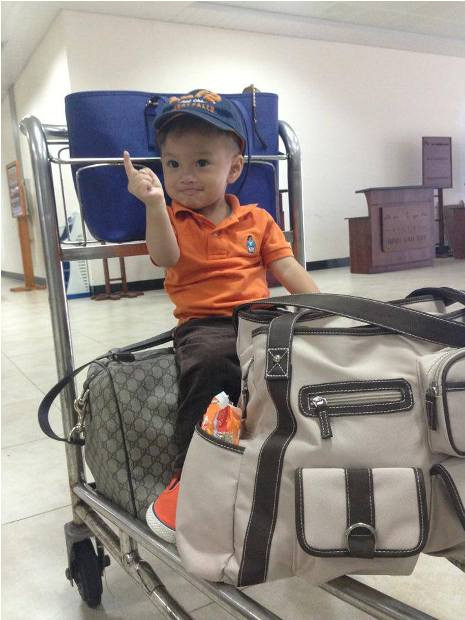 Cũng tạo dáng nghịch ngợm chụp ảnh Cũng tạo dáng nghịch ngợm chụp ảnh