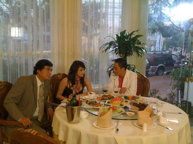 Sau câu chuyện ồn ào bị cho là người thứ ba trong cuộc hôn nhân tan vỡ của đạo diễn Ngô Quang Hải, Thủy Top tham gia đóng phim. Tuy nhiên, các vai diễn của cô đều không được lòng công chúng bởi cách diễn khá gượng gạo và chỉ tận dụng lợi thế khoe vòng 1. Sau câu chuyện ồn ào bị cho là người thứ ba trong cuộc hôn nhân tan vỡ của đạo diễn Ngô Quang Hải, Thủy Top tham gia đóng phim. Tuy nhiên, các vai diễn của cô đều không được lòng công chúng bởi cách diễn khá gượng gạo và chỉ tận dụng lợi thế khoe vòng 1.