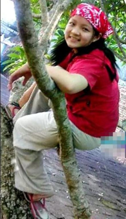 Thủy Top tên thật là Huỳnh Minh Thủy, sinh năm 1989, được coi như một trong những hot girl đời đầu của Hà Nội. Không ai ngờ rằng trước khi trở thành hotgirl, Thủy Top có thân hình khá mập mạp. Thủy Top tên thật là Huỳnh Minh Thủy, sinh năm 1989, được coi như một trong những hot girl đời đầu của Hà Nội. Không ai ngờ rằng trước khi trở thành hotgirl, Thủy Top có thân hình khá mập mạp.