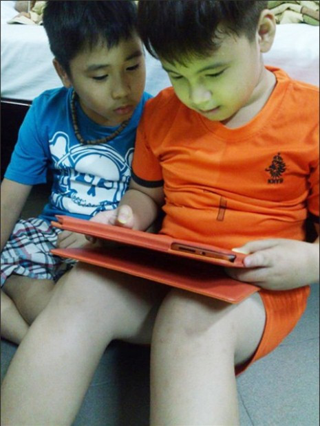 Sau thành công ở Đồ Rê Mí, cậu nhóc Phúc Nguyên tiếp tục thử sức với The Voice Kids và khiến không ít người ấn tượng. Sau thành công ở Đồ Rê Mí, cậu nhóc Phúc Nguyên tiếp tục thử sức với The Voice Kids và khiến không ít người ấn tượng.